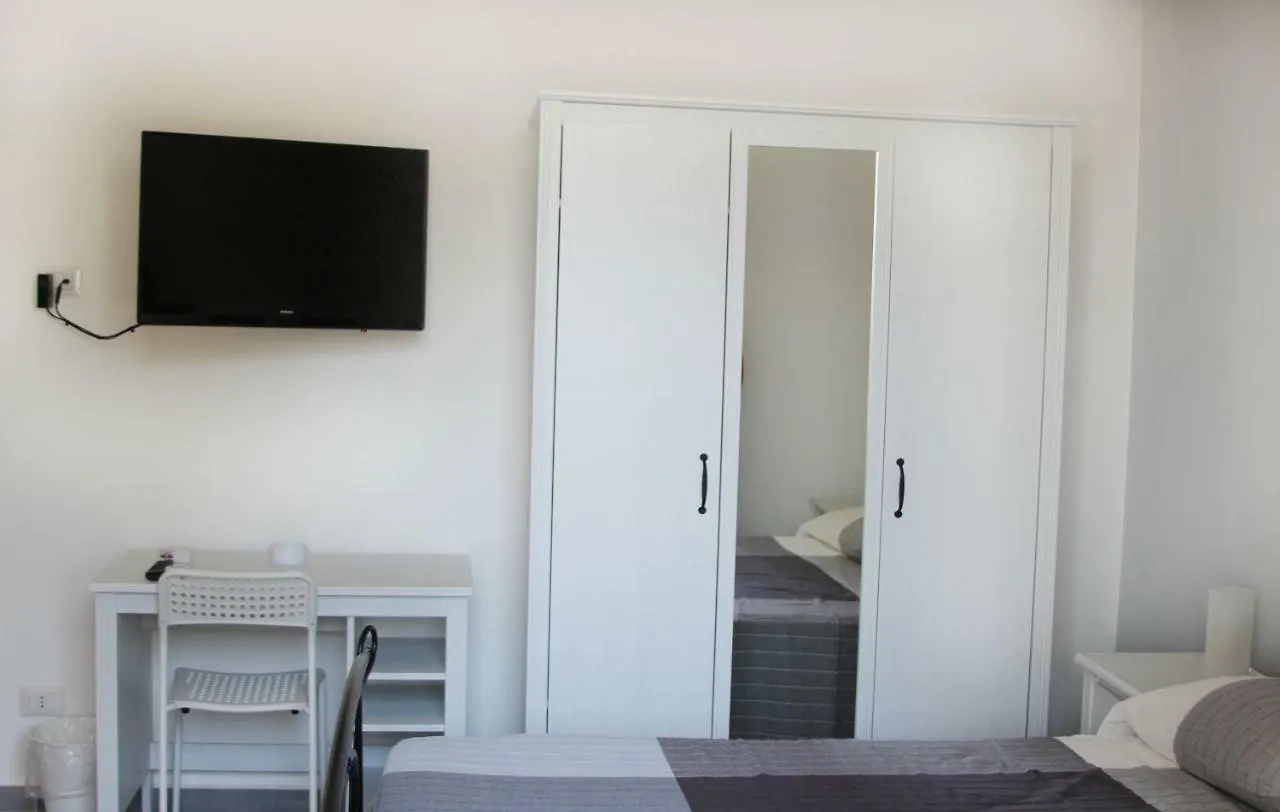 Aeroporto Bellini Rooms Catania 0*,  Italy